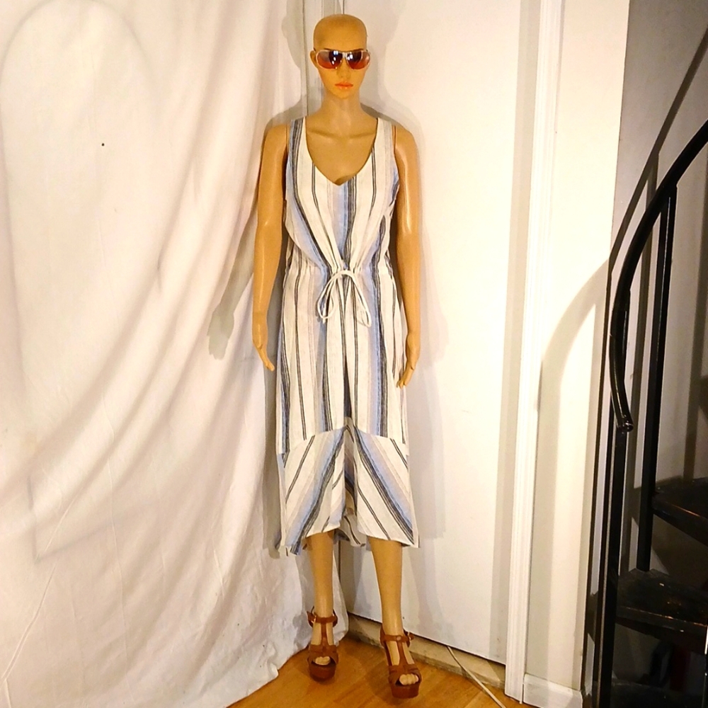 🔥 NWT Drew white & Blue sleeveless Linen Blend Dress.